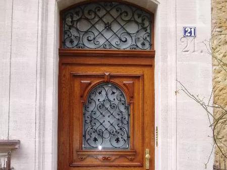 Schmiedeeiserne Türelemente